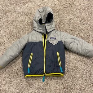 Patagonia boys reversible tribbles hoody coat 3t